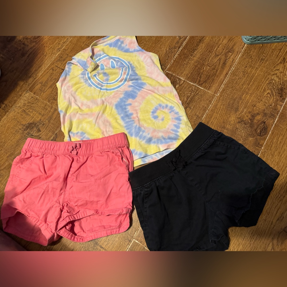Girls bundle 6-8 S- M children’s place shorts & tie dye tank - Picture 1 of 9